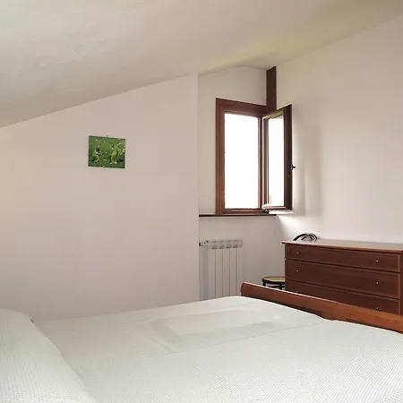Res. Vigna Del Lago 121S Apartment
